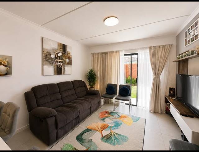 1 BEDROOM APARTMENT FOR SALE IN MODDERFONTEIN